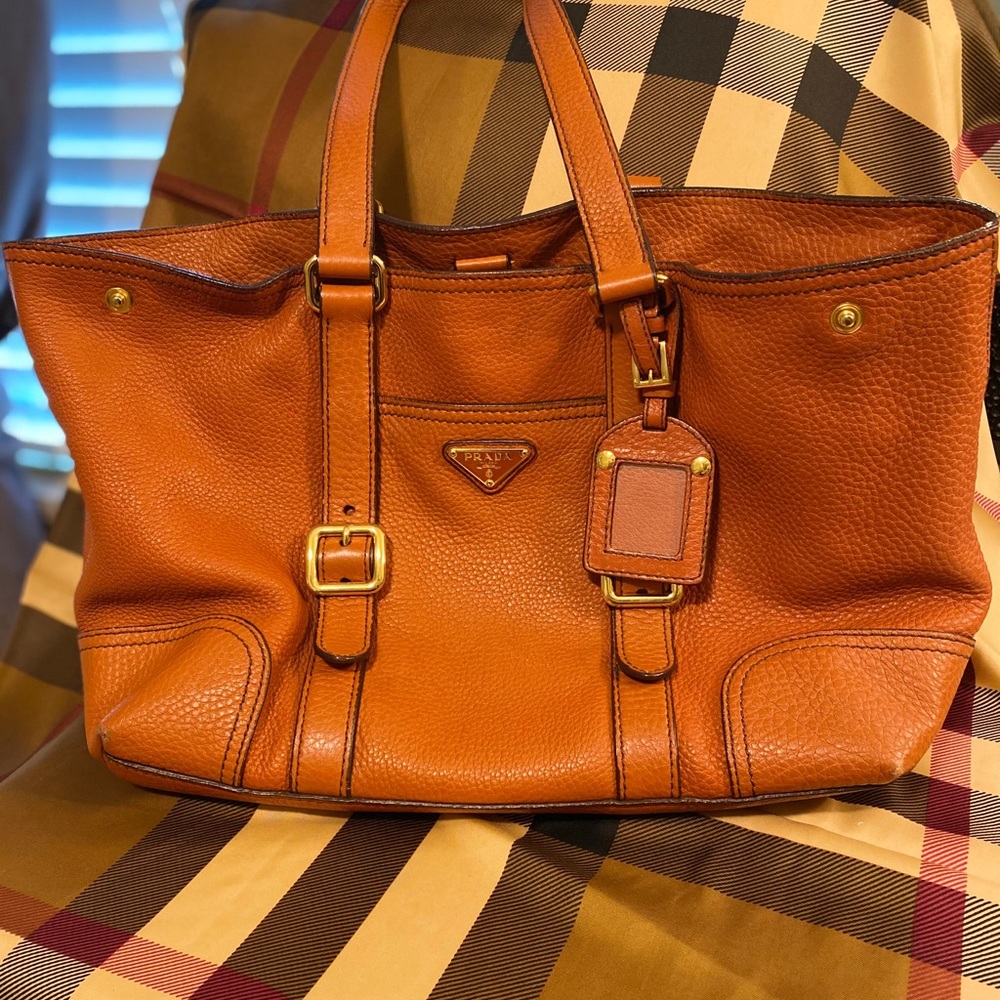 🧡AUTHENTIC VINTAGE Prada Leather Diano Tote